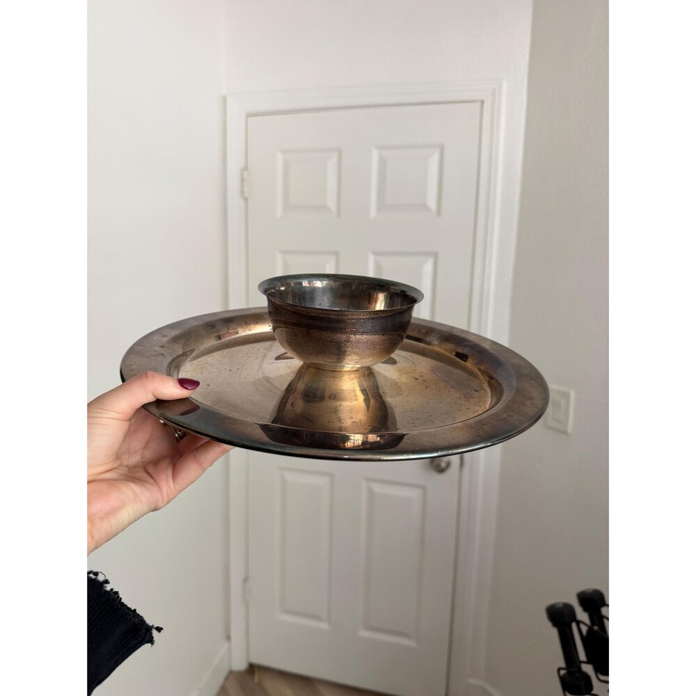 Vintage Wm A Rogers Oneida Silverplate Chip & Dip Tray Attached Bowl Round Appet